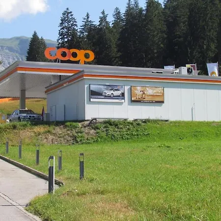 Lejlighed With Indoor And Outside Pool, Sauna, 200 Meter To Lift , Fitnessroom, Tennis Place, Joyroom, Parkstadion Reserve Laax