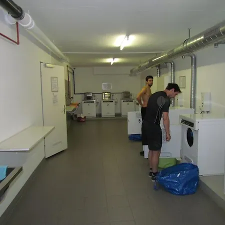 アパート With Indoor And Outside Pool, Sauna, 200 Meter To Lift , Fitnessroom, Tennis Place, Joyroom, Parkstadion Reserve