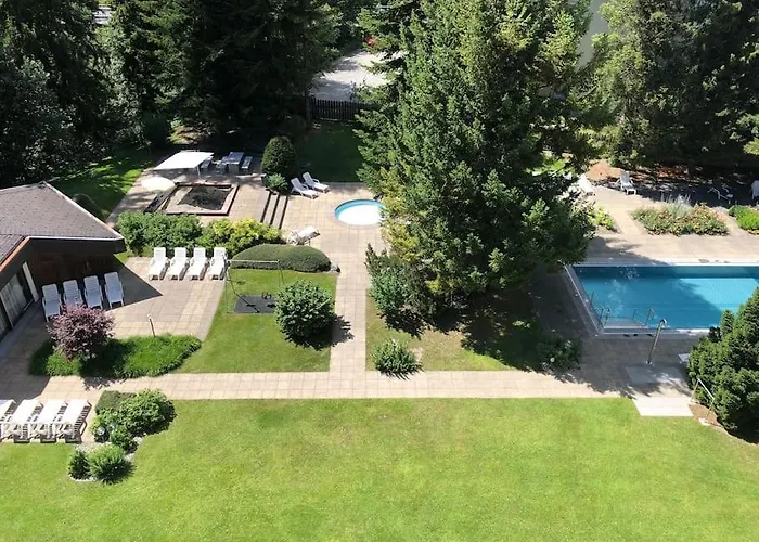 With Indoor And Outside Pool, Sauna, 200 Meter To Lift , Fitnessroom, Tennis Place, Joyroom, Parkstadion Reserve Laax