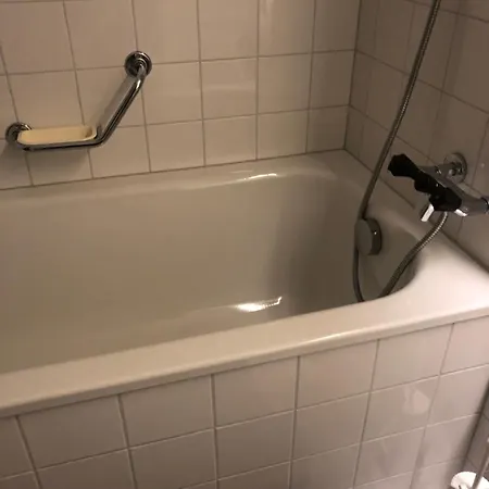 With Indoor And Outside Pool, Sauna, 200 Meter To Lift , Fitnessroom, Tennis Place, Joyroom, Parkstadion Reserve