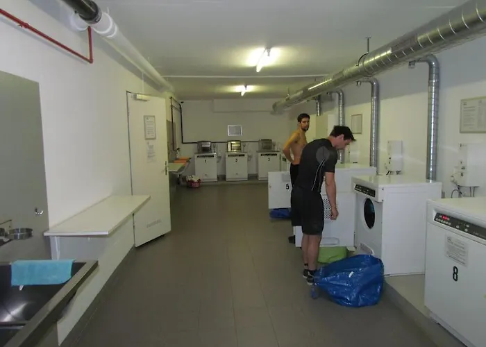 Апартаменты With Indoor And Outside Pool, Sauna, 200 Meter To Lift , Fitnessroom, Tennis Place, Joyroom, Parkstadion Reserve