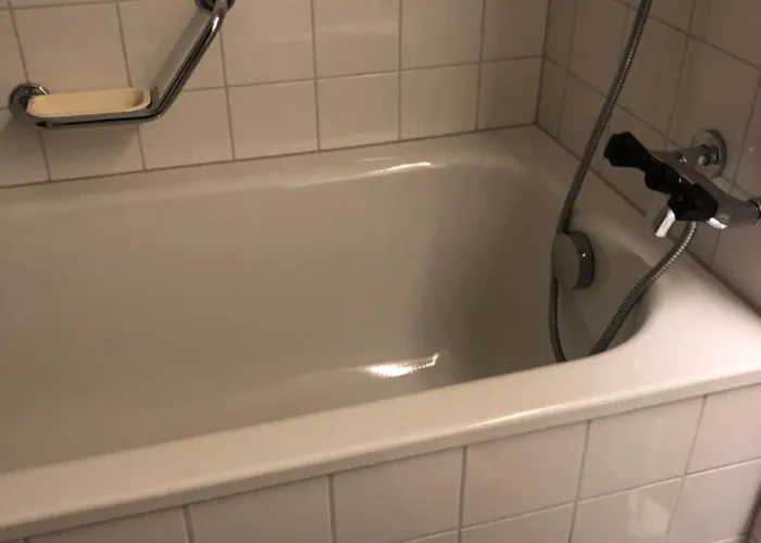 With Indoor And Outside Pool, Sauna, 200 Meter To Lift , Fitnessroom, Tennis Place, Joyroom, Parkstadion Reserve